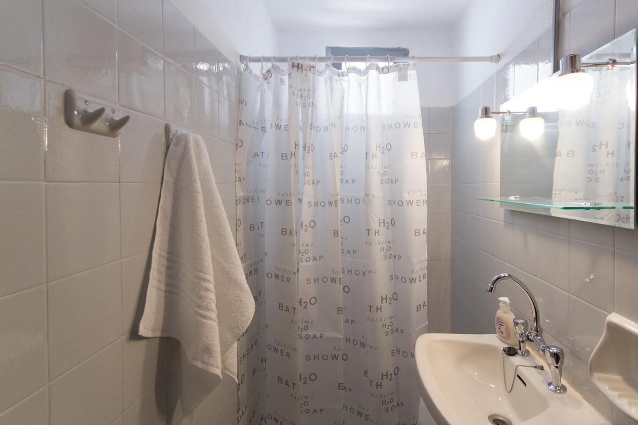 View Rooms Piso Livadi Exterior foto